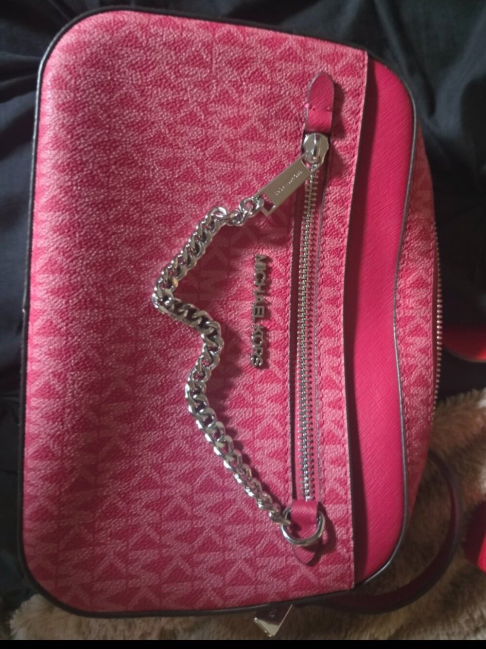 Michael Kors Jet Set Travel Crossbody Bag